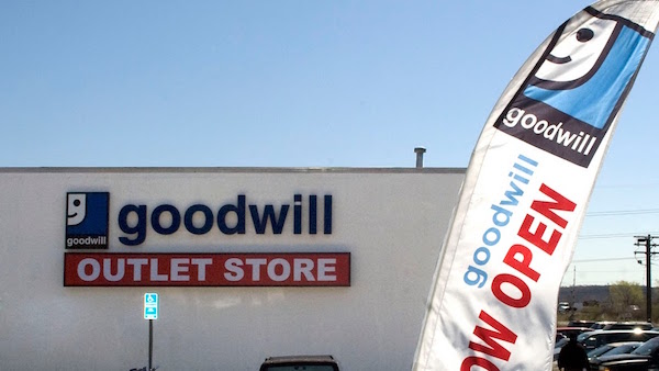 Goodwill Outlet tienda CT